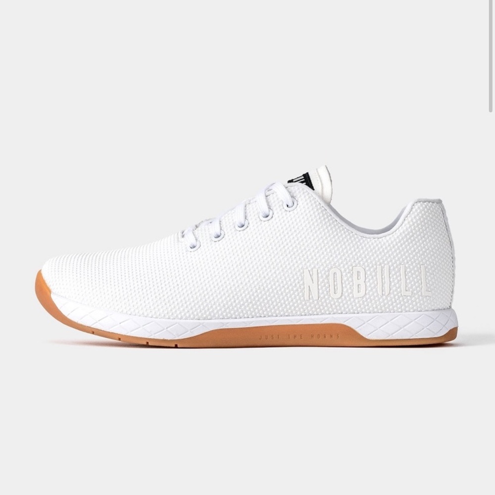NOBULL brand new Outwork Trainers White and Gum size M8.5/ W10 with box